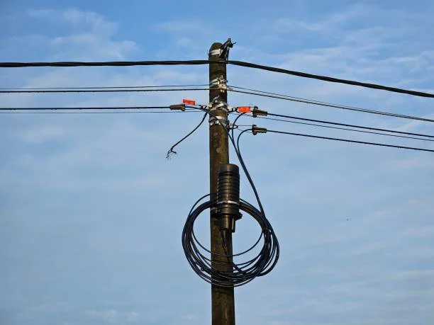 تركيب كابلات ADSS